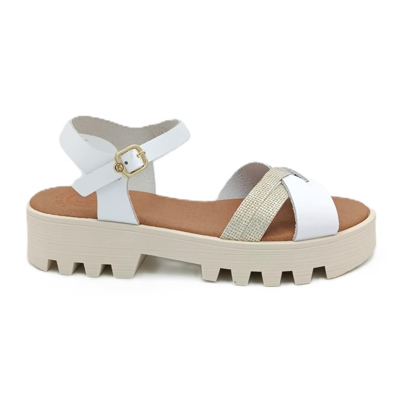 Sandalias piel blanco piso dentado 
