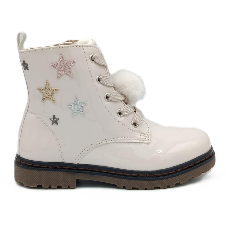 Botas de charol en Beige con estrellas laterales